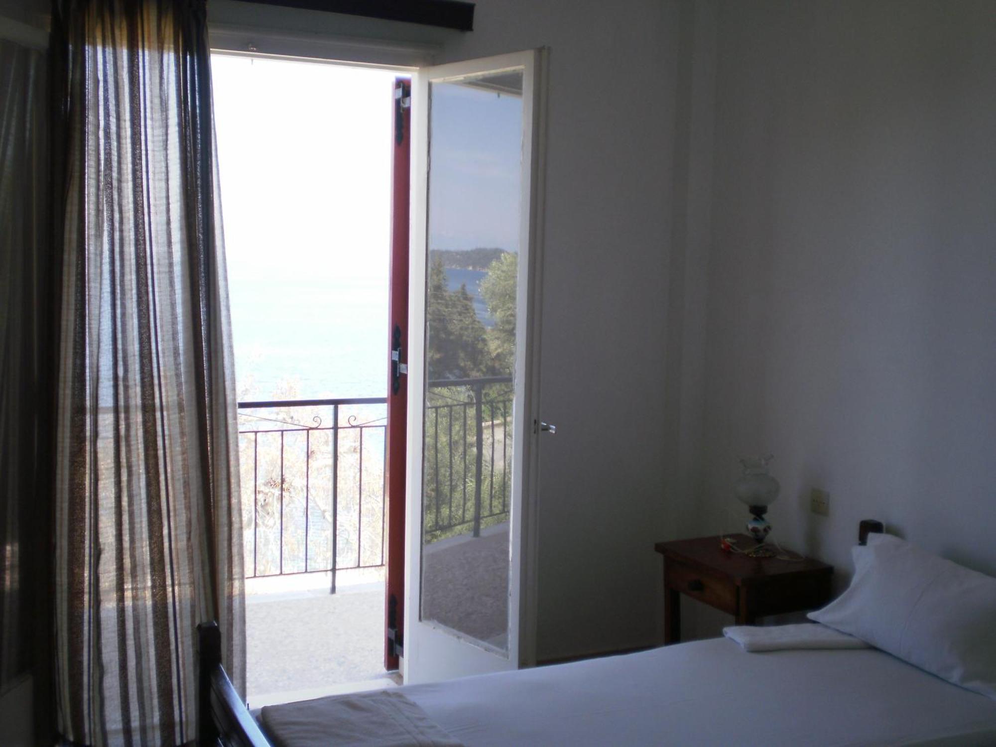 Faliraki Apartments Benitses  Extérieur photo